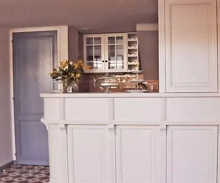 Bed & Breakfast La Grenadine 2*