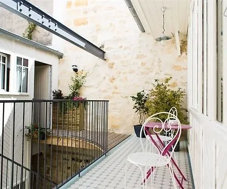Bed & Breakfast La Grenadine 2*